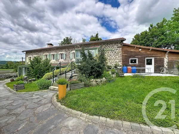 Maison 8 pièces 243 m²