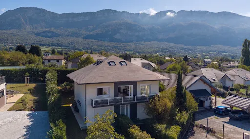 Maison 9 pièces 250 m²