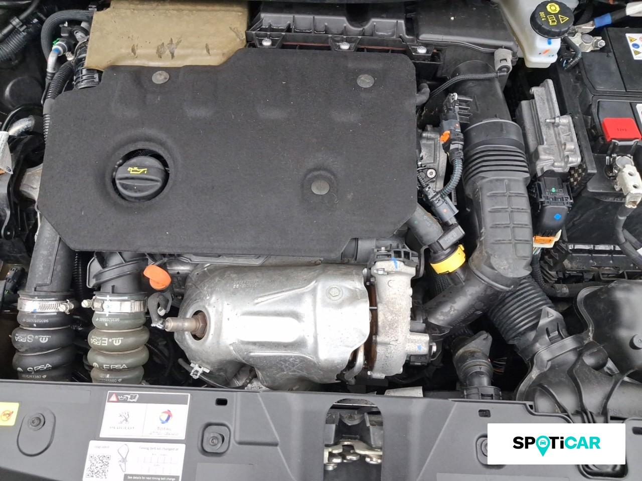 Peugeot 2008 1.5 bluehdi 130ch s&s roadtrip eat8 125g — photo 20