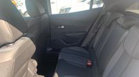 Peugeot 2008 1.2 PureTech 130ch S&S Allure — photo 10