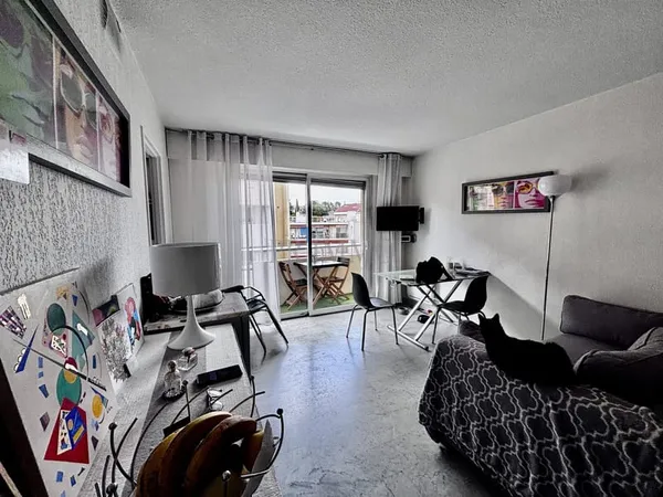 Studio Triangle d'or Saint-Raphael 83700