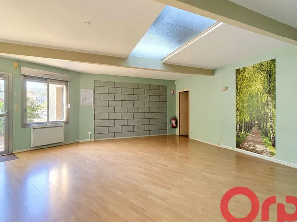Bureaux 210 m²