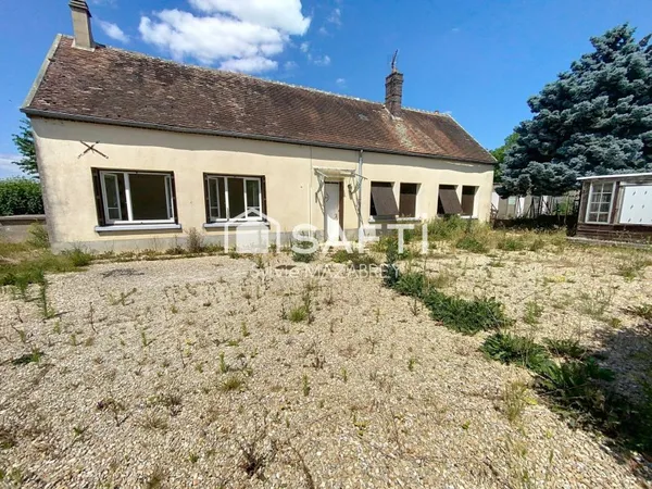 Charmante maison ancienne avec grand terrain arboré - Secteur calme