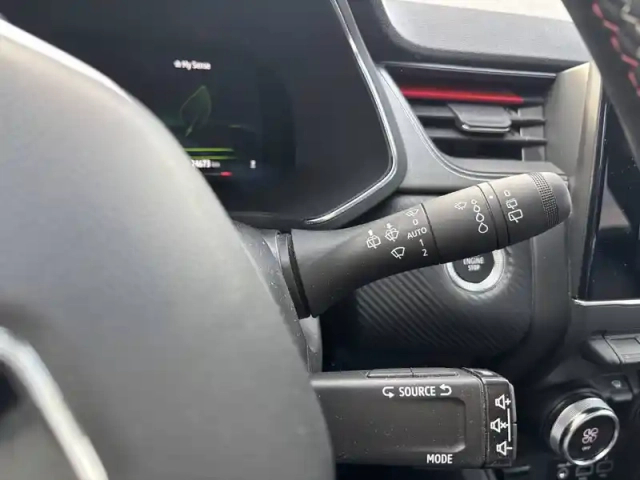 Renault Captur tce 140 - 21 — photo 32