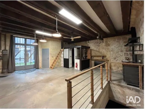 Bureau 110 m²