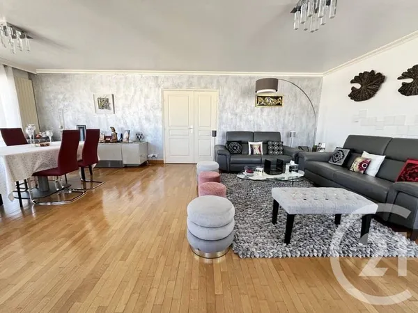 Appartement 6 pièces 149 m²