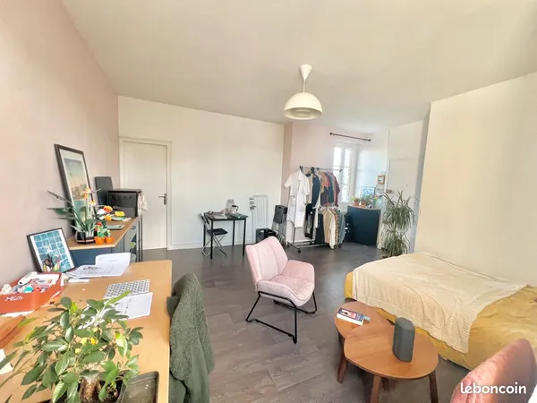 Studio - Nantes/Hauts-Pavés - Locataire en place