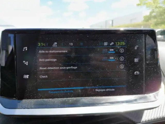 Peugeot 208 electrique 50 kwh 136ch — photo 19