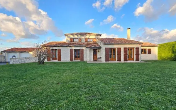 Maison 7 pièces 180 m²