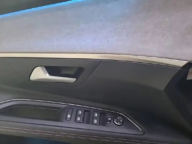 Peugeot 5008 bluehdi 180ch s&amp;s eat8 — photo 32
