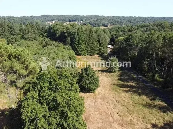 Terrain constructible 3390 m²