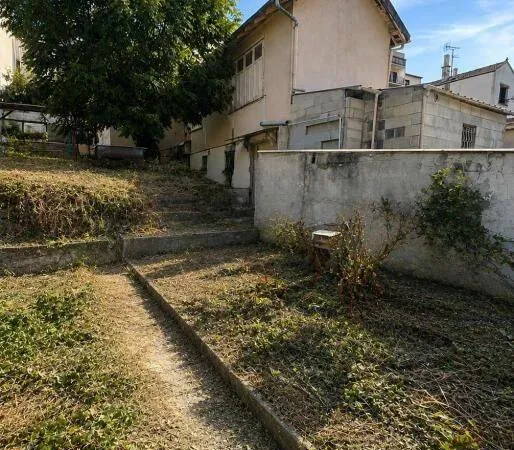 Immeuble 130 m²
