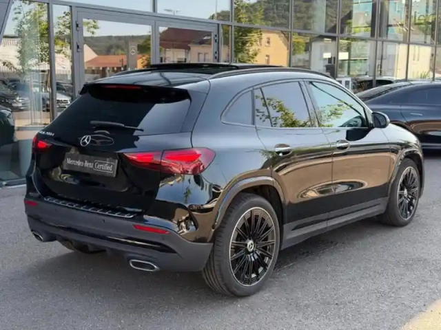 Mercedes Gla 200 d amg line — photo 25