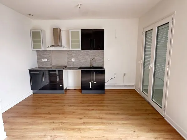 VARENNES SUR SEINE - Appartement de 69 m² avec terrasse privative ? 1er étage