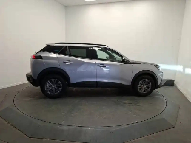 Peugeot 2008 puretech 100 s&amp;s bvm6 — photo 5