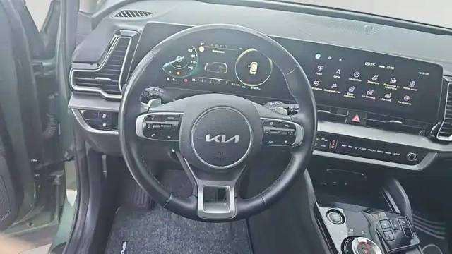 Kia Sportage 1.6 t-gdi 265ch isg hybride rechargeable bva6 4x4 — photo 14