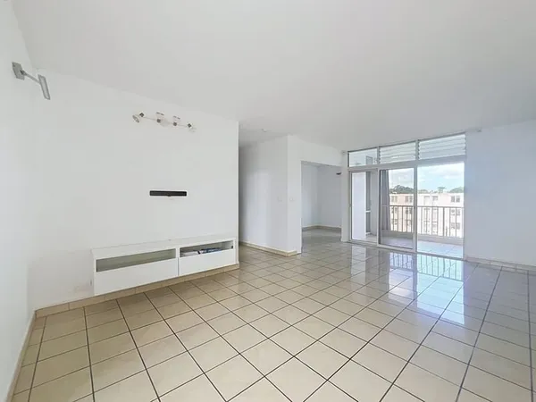 Bel appartement lumineux loué vide - Proche BAIMBRIDGE