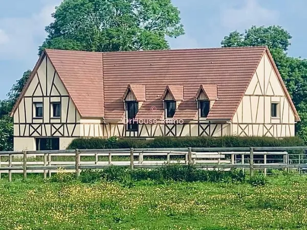 Domaine équestre 10,5 ha aux portes de Deauville - Barn, habitation de standing et potentiel tourist