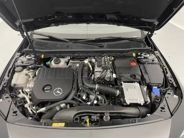 Mercedes Cla coupé 250 e hybrid eq 8g-dct — photo 20