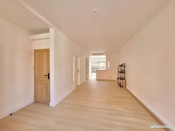 Maison entièrement rénovée - 80 m²- 3 chambres