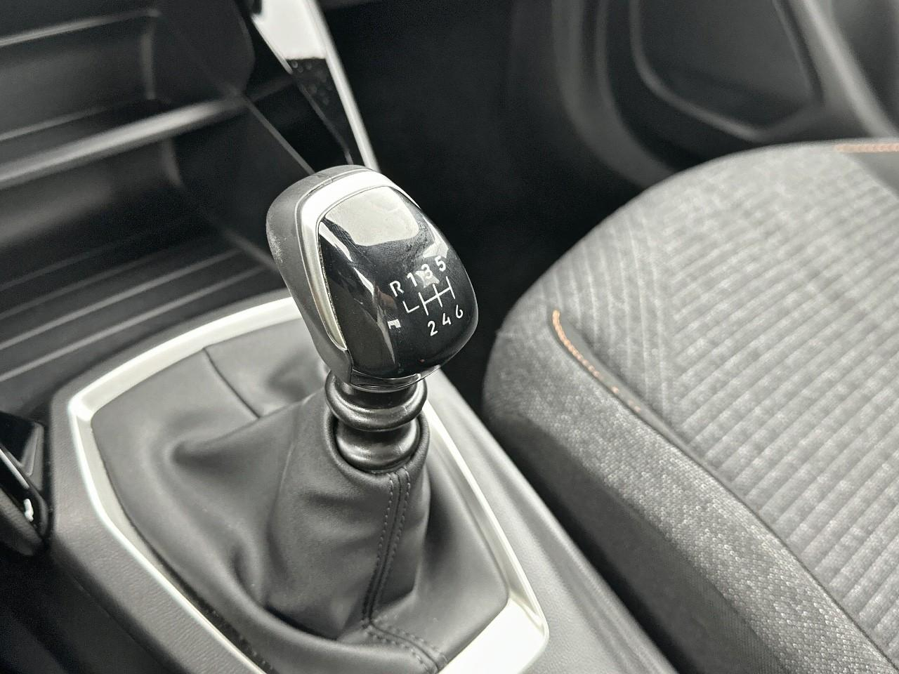 Peugeot 2008 100 s&s bvm6 style — photo 28