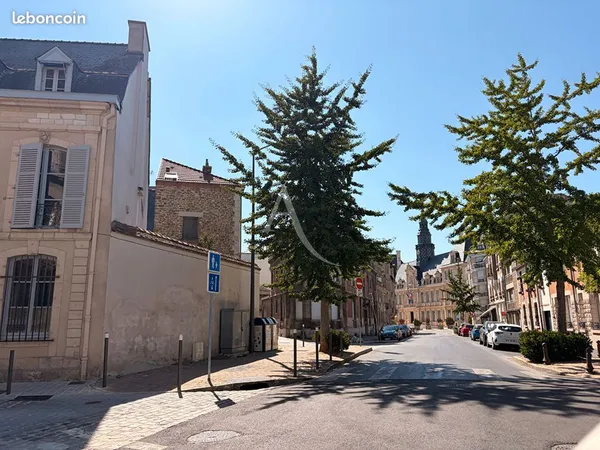 Parking/box REIMS