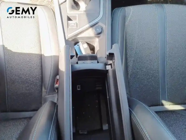 Peugeot 308 sw puretech 130ch s&amp;s bvm6 — photo 17