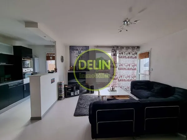 Appartement T3 de 68,80m2 à Saint-Erblon, 2 chambres, garage, balcon.