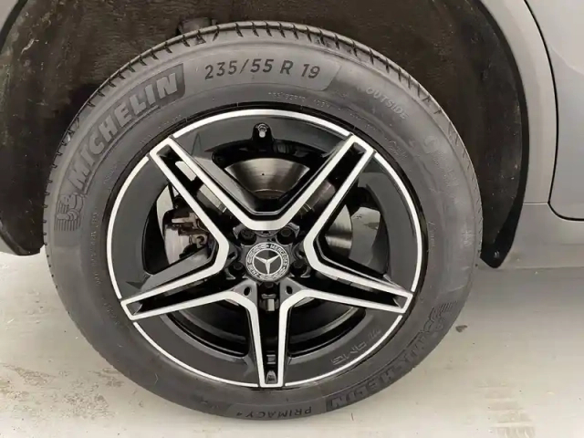 Mercedes Glc 300 e 9g-tronic 4matic — photo 19