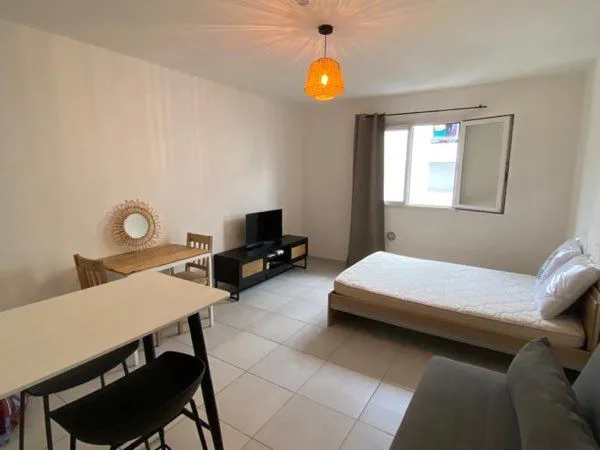 Studio meublé proche fac