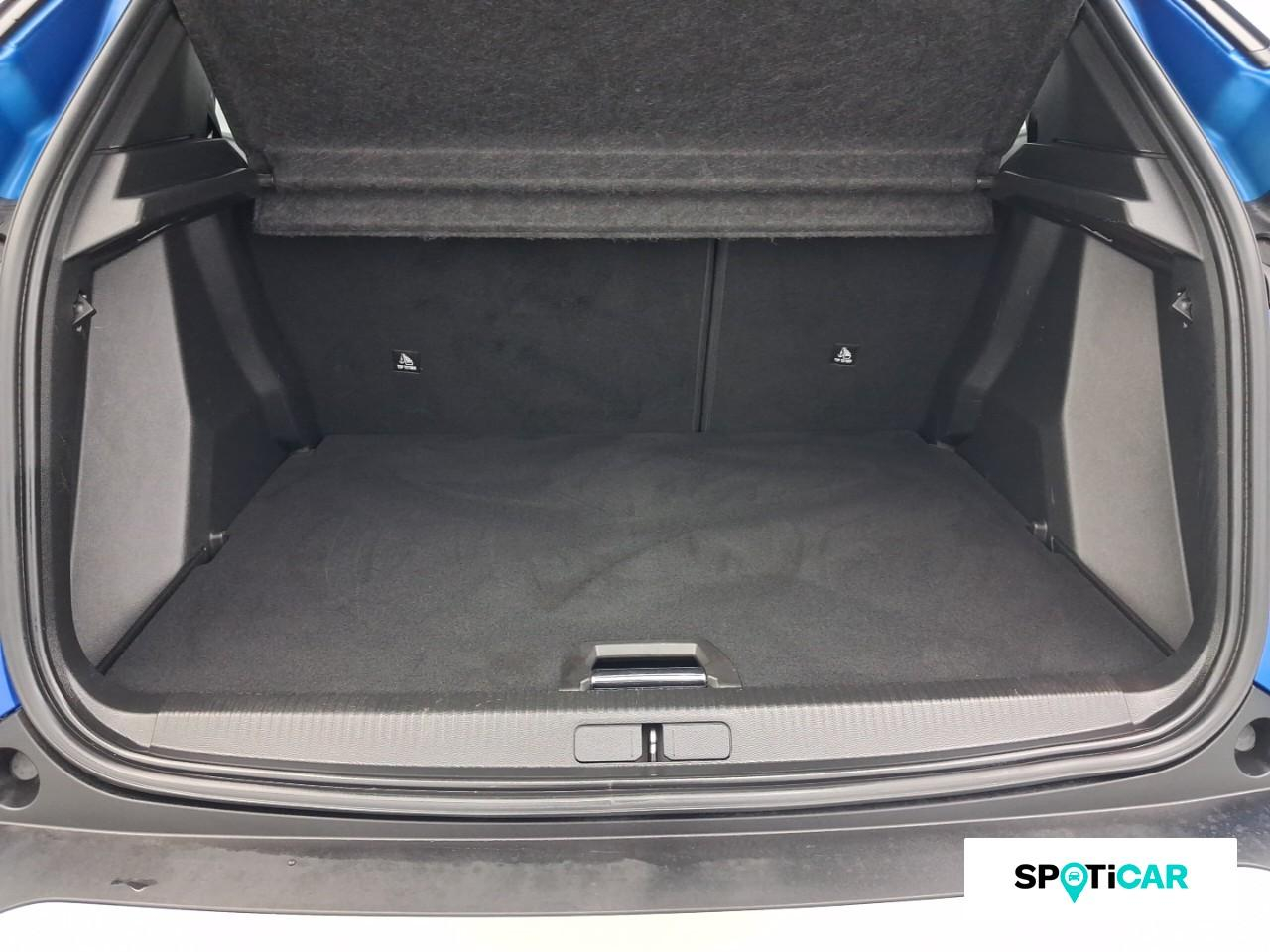 Peugeot 2008 1.2 puretech 130ch s&s gt — photo 6