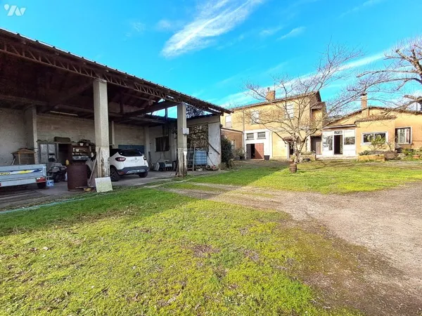 Maison 8 pièces 266 m²