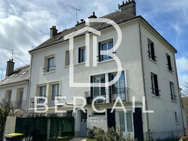Immeuble 4 appartements — Saint-Cyr-sur-Loire (37540)