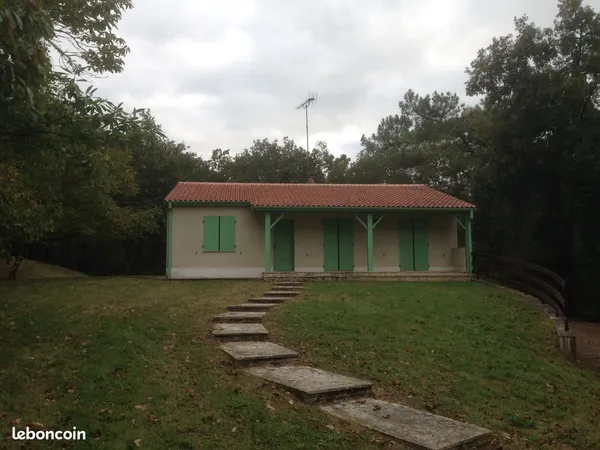 Maison T4 de 94m2 à Fumel sur 3300m2 de terrain