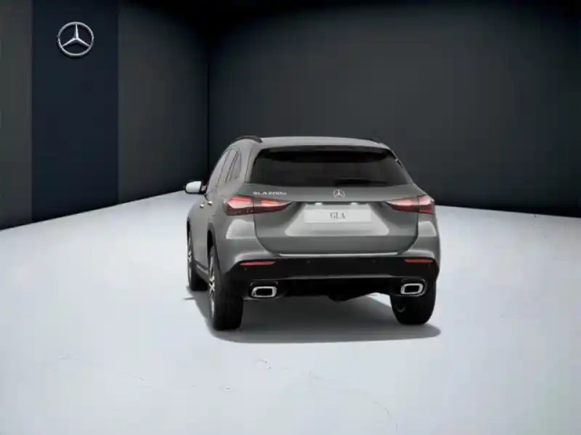Mercedes Gla 200 d progressive line — photo 35