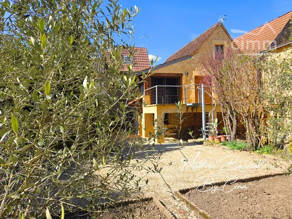 Maison d'habitation  avec dépendance