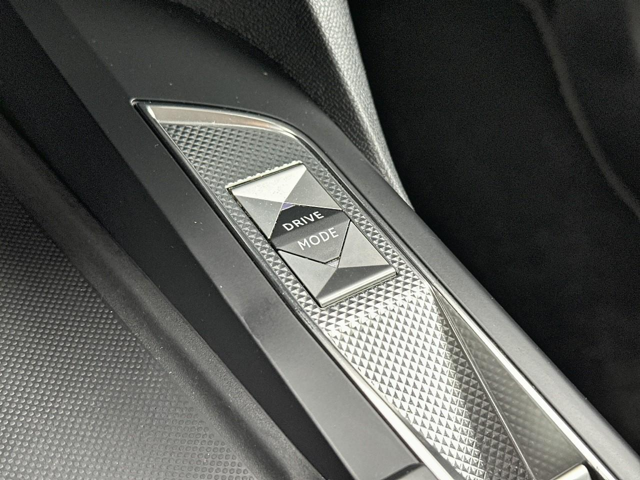 Ds Ds 3 crossback puretech 130 eat8 rivoli — photo 33
