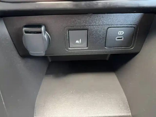 Dacia Sandero eco-g 100 gsr2 — photo 31