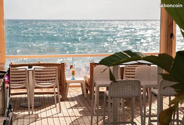 Fonds de commerce pizzeria 330 m²
