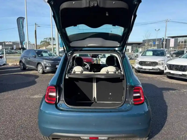 Fiat 500 3+1 e 118 ch — photo 9