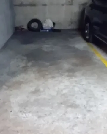 Place de parking à louer