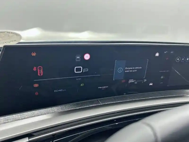 Peugeot 3008 hybrid 145 e-dcs6 — photo 33