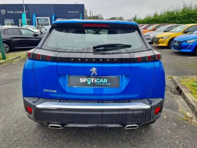 Peugeot 2008 puretech 130 s&amp;s eat8 — photo 32