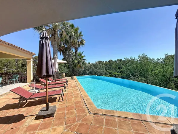 Maison 6 pièces 174 m²