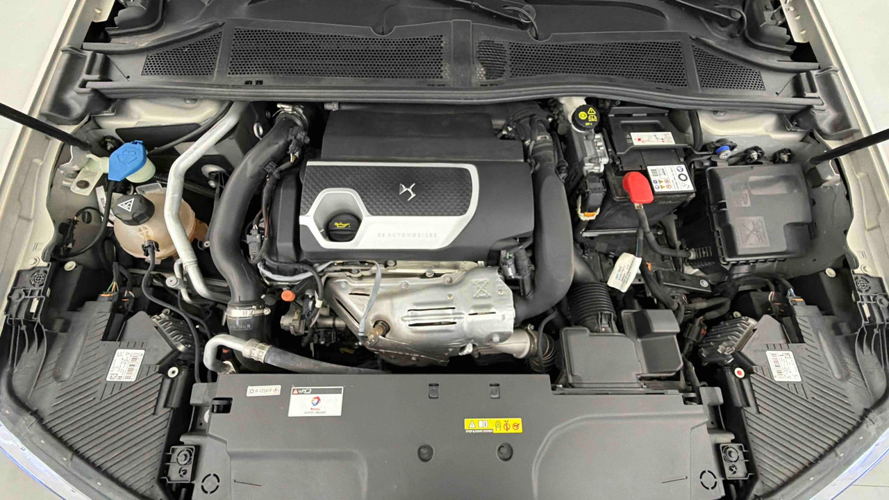 DS 4 PureTech 180 EAT8 — photo 20