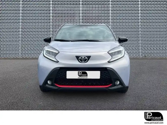 Toyota Aygo x 1.0 vvt-i 72 s-cvt — photo 5