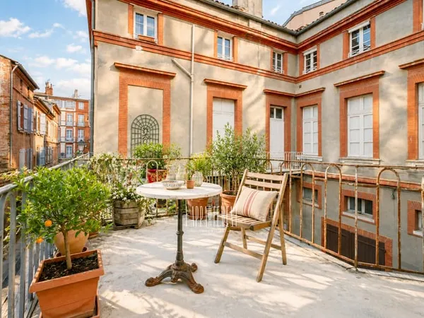 L'élégance de l'ancien, une terrasse pour privilège