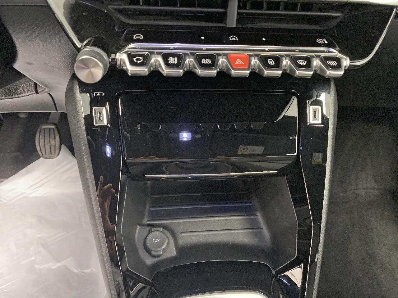 Peugeot 2008 puretech 100 s&s bvm6 allure — photo 15