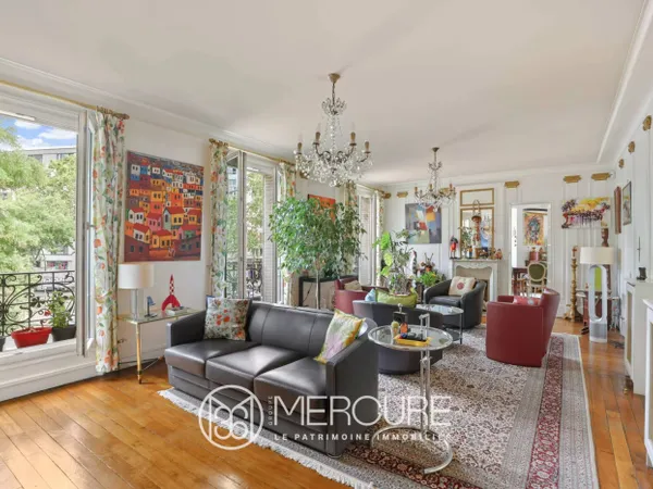 A VENDRE PARIS 11e STE MARGUERITE - APPARTEMENT 4-5 CHAMBRES 182