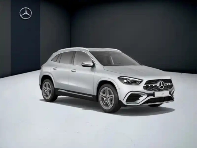 Mercedes Gla 200 d amg line — photo 12
